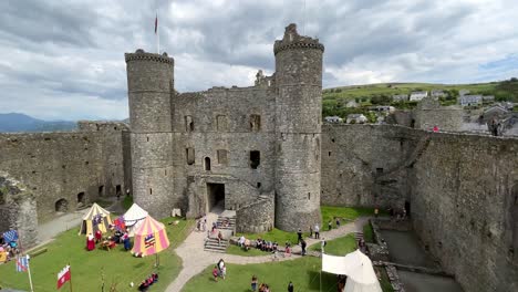 Harlech-Castle-Vom-Burgturm-Aus-Geschossen