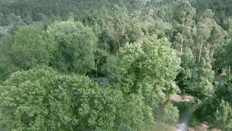 Aerial-view-of-a-river-coast-in-Macieira-de-Alcoba,-Águeda,-Portugal