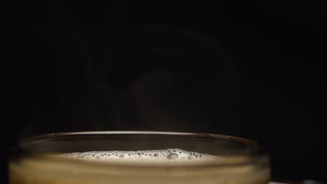café caliente al vapor