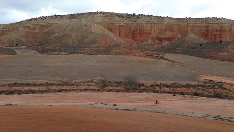 Mountainbiken-Im-Red-Canyon,-Spanien