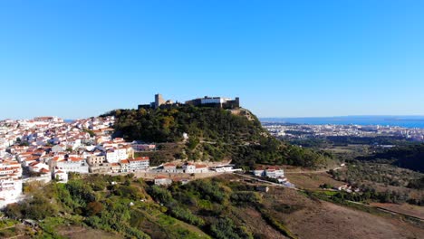 Drohnenaufnahme-Der-Burg-Palmela-In-Portugal