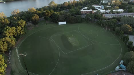 Vista-Aérea-De-Un-Campo-Ovalado-Para-Cricket-O-Rugby