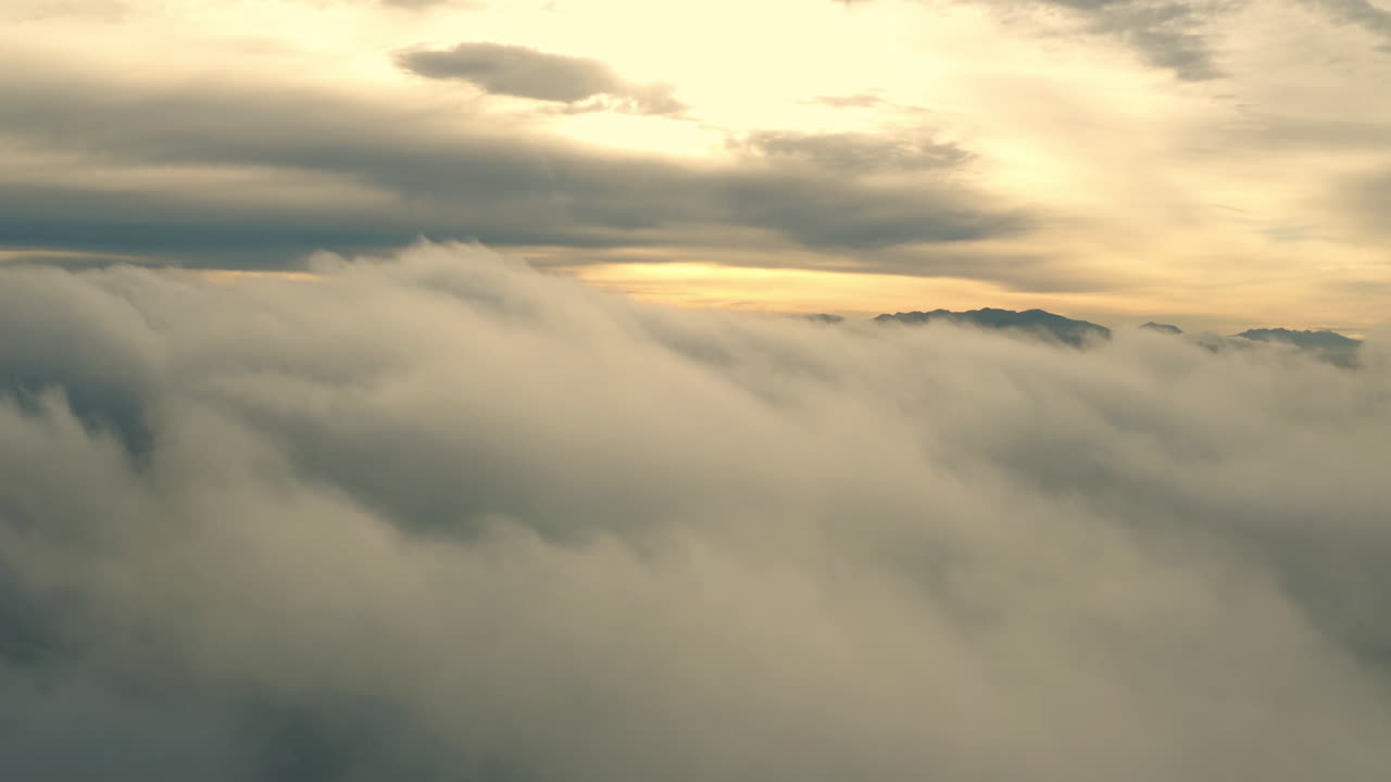 Misty Mountain Sunrise/Sunset