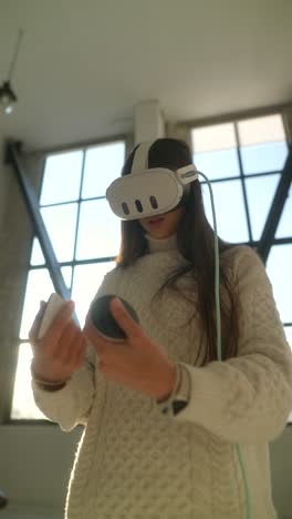 woman experiencing virtual reality