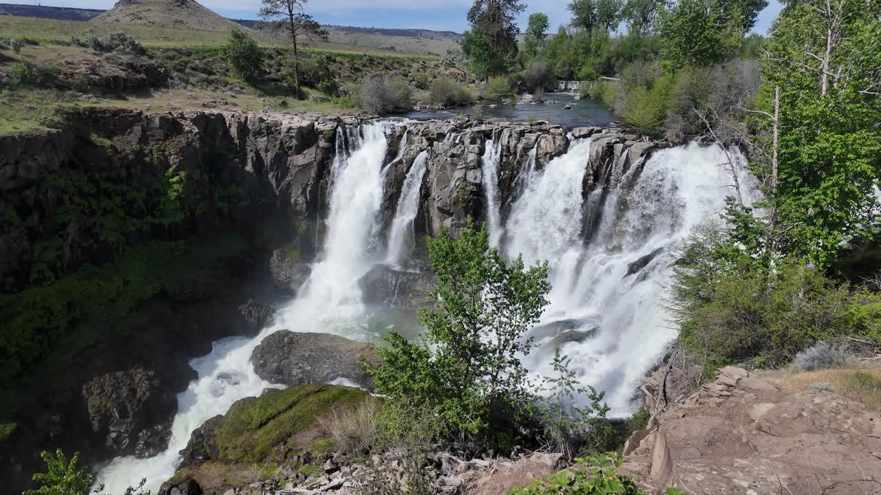 US, Oregon, Tygh Valley, White River Falls, 2025-05-09 - View of the White River Falls in north central Oregon in the spring