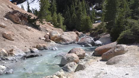 4K-video-of-Bumpass-Hell-in-Lassen-Volcanic-National-Park,-California---July-28,-2019