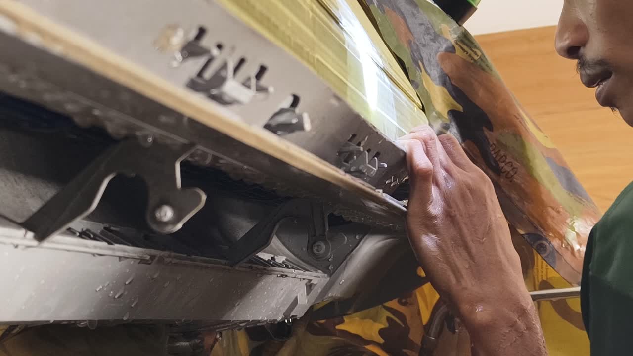 limpieza y reparación del tren de aterrizaje de automóviles