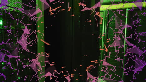 animación de redes de comunicación rosadas flotando sobre la habitación oscura del servidor de la computadora