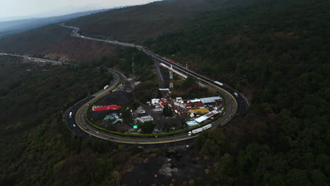 Drone-shot-circling-the-dangerous-Pear-curve-at-the-Mexico-Cuernavaca-Highway