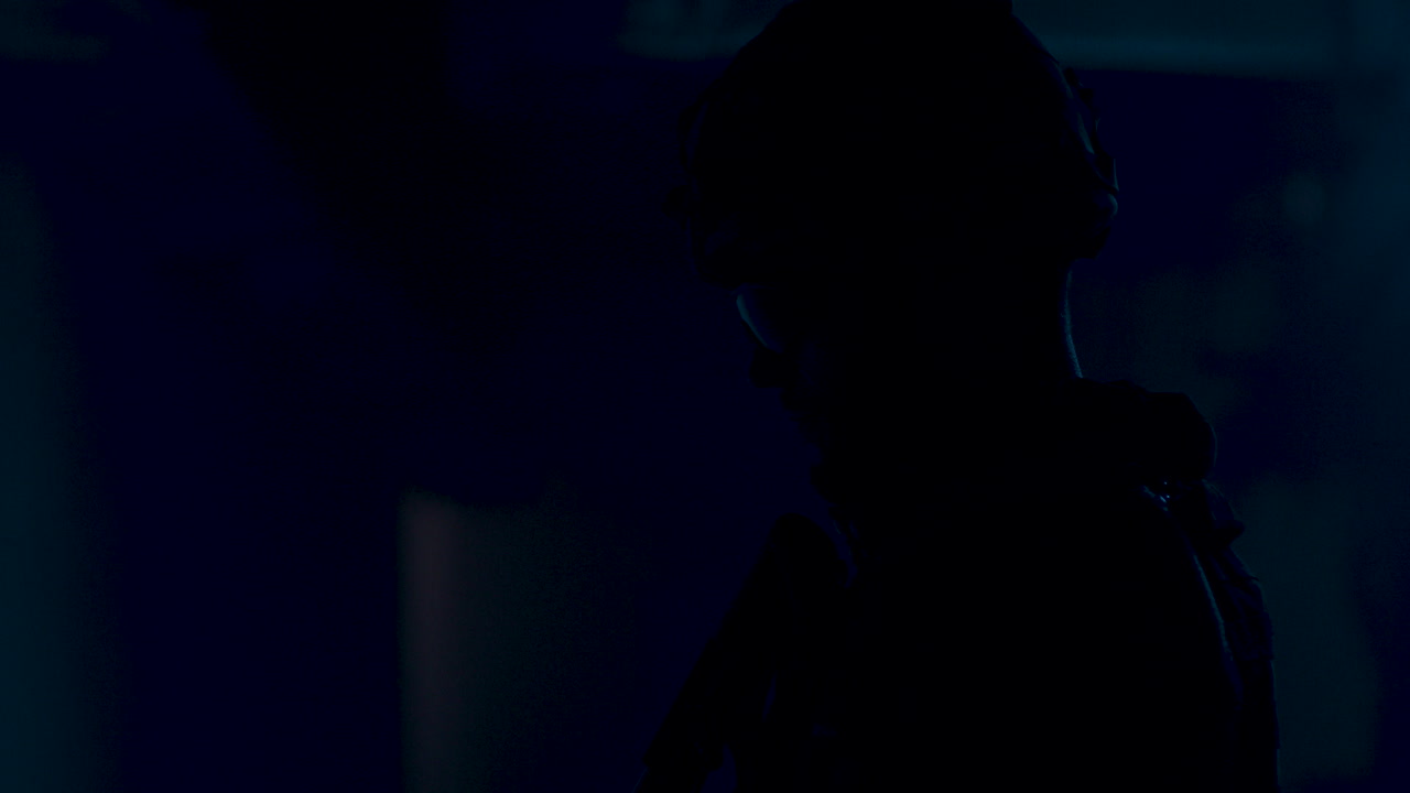 soldado con uniforme de camuflaje