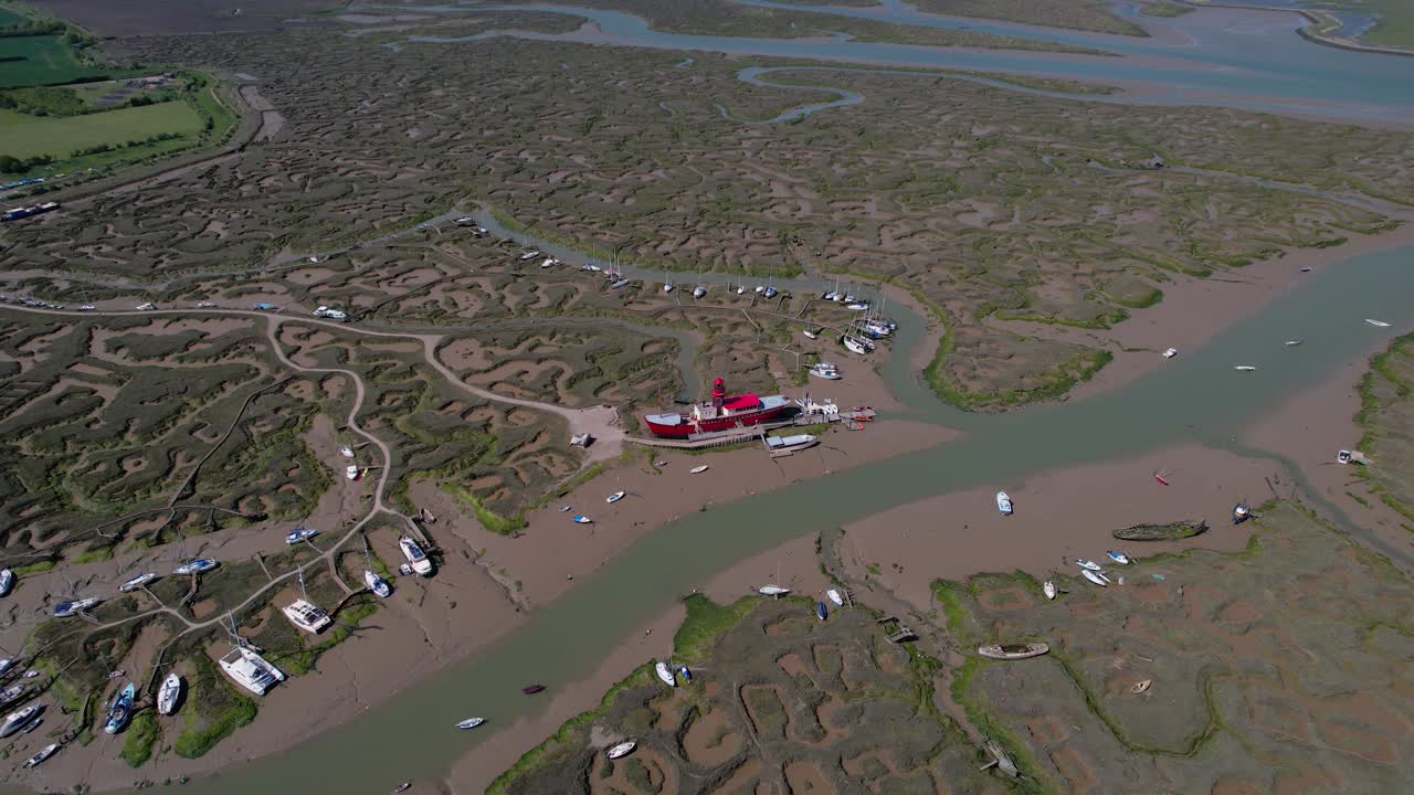 좌초된 lv15 trinity lightvessel, 써니 톨즈버리, 영국 - 틸트, 드론 샷