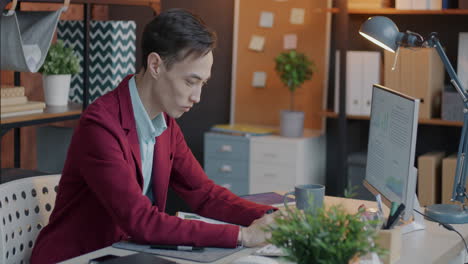 businessman working on computer in office