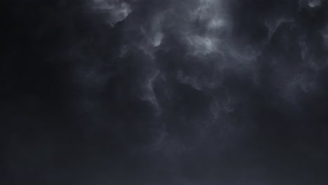 Thunderstorm-Clouds-At-Night-With-Lightning