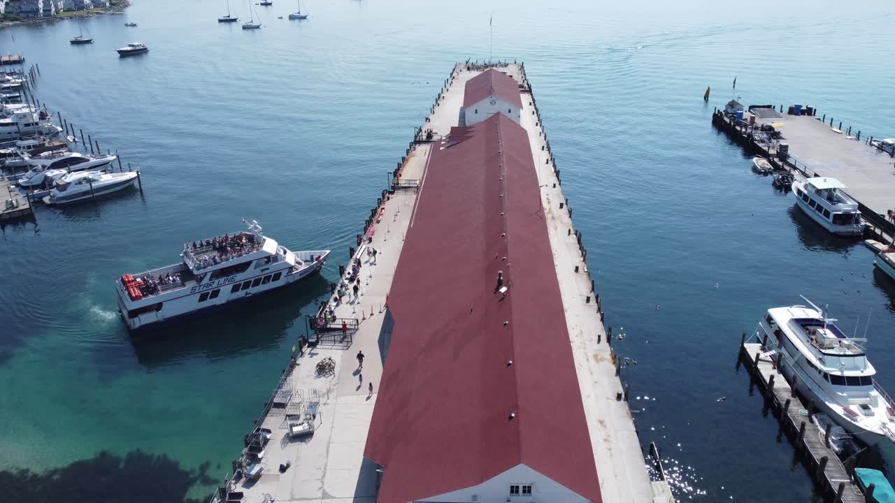 공중에서 타르보르를  ⁇ 았습니다.