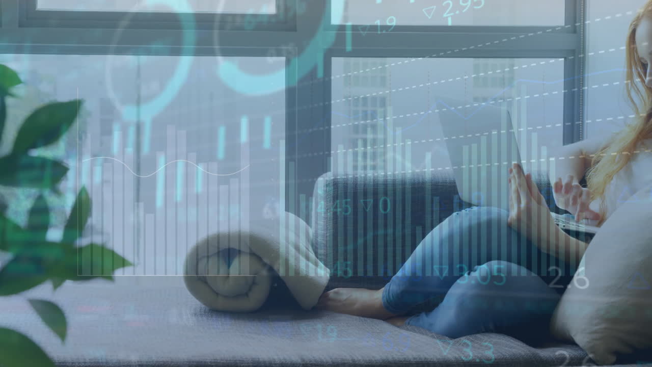 노트북을 사용하는 백인 여성에 대한 연결 네트워크의 지구상의 애니메이션