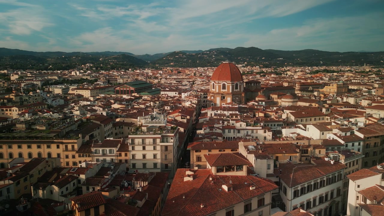 Veduta aerea del paesaggio urbano di Firenze con il Duomo