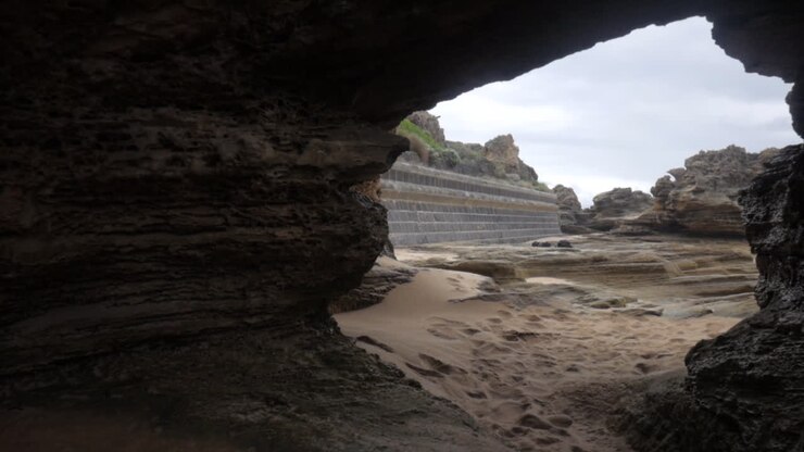 Walk though of eroded rock formations on an Australian beach