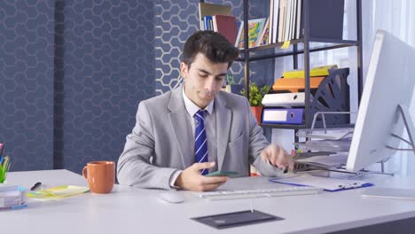 el hombre de negocios está desesperado y desanimado.