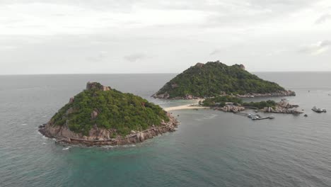 Aerial-view-of-Koh-Nang-Yuan-island,-Koh-Tao,-Surat-Thani,-Thailand