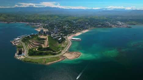 Ela-Beach-Point-Barco-Puerto-Moresby-Apec-Haus-Centro-De-Convenciones-Ciudad-Capital-Distrito-Central-De-Negocios-Aéreo-Drone-Papua-Nueva-Guinea-Png-Tráfico-Idlers-Bay-Hilton-Marriot-Crowne-Plaza-Adelante-Panorámica-Hacia-Arriba