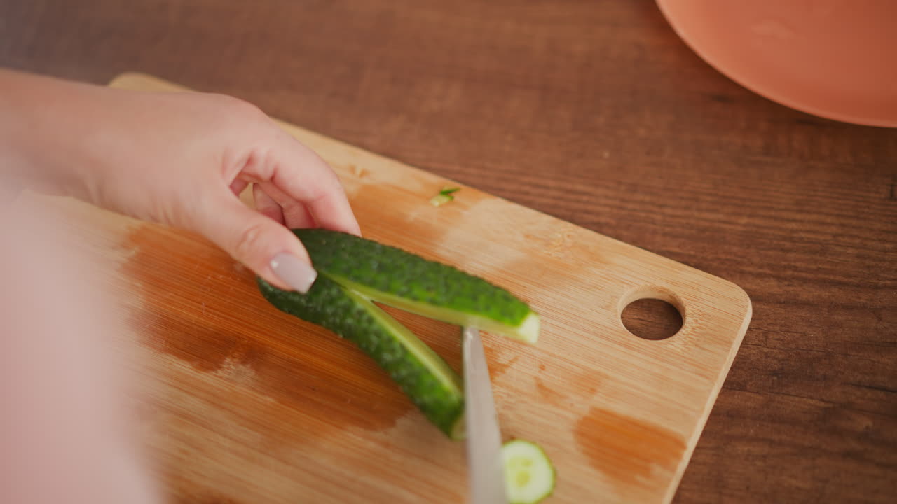 호박을 잘라내는 것