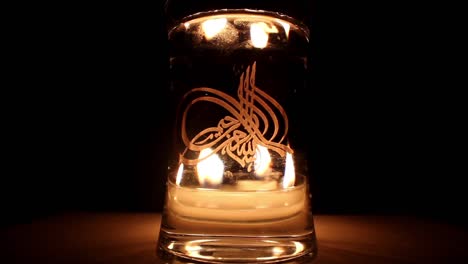 Brennende-Mystische-Kerzen-Dunkelheit-6