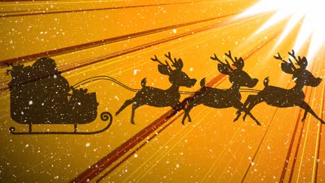 Animation-Von-Schnee,-Der-über-Den-Weihnachtsmann-Im-Schlitten-Fällt,-Mit-Sich-Bewegenden-Rentieren-Auf-Gelbem-Hintergrund