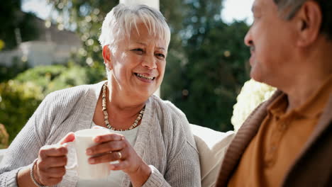 Senior-couple,-drinking-coffee