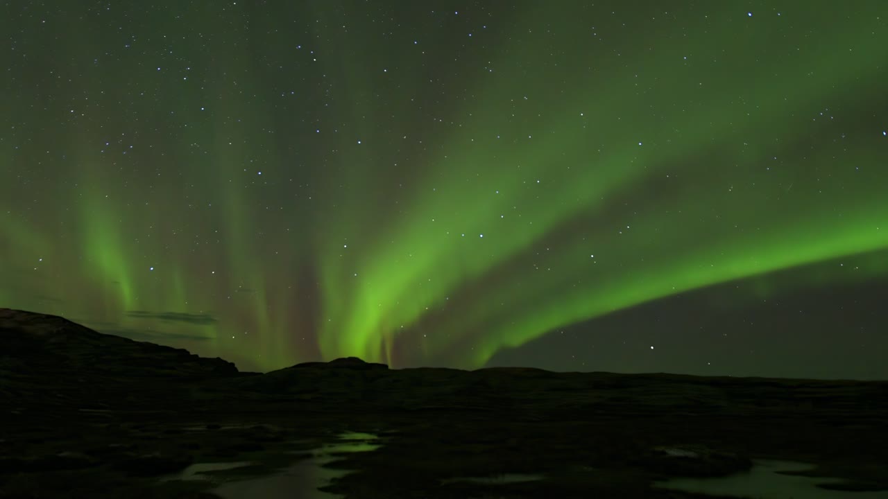 la hermosa aurora boreal, las luces del norte sobre tufjord, noruega