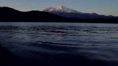 mt shasta view from lake siskiyou at sunset