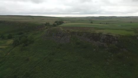 Wunderschöne-360-Grad-Ansicht-Von-Baslow-Edge-Im-Peak-District,-England