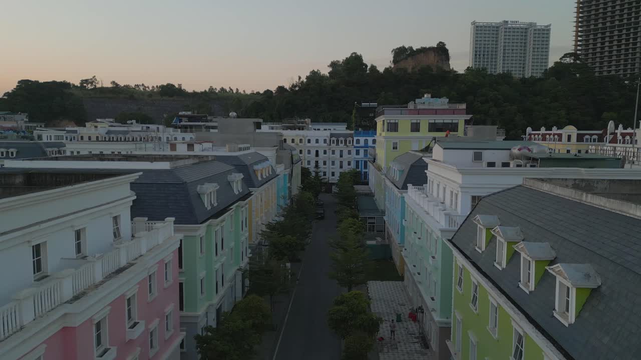 베트남 의 니닝빈 시 의 공중 사진, 위치, 건물 - 동남아시아