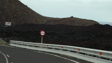 Asphaltstraße-Auf-Der-Insel-Lanzarote