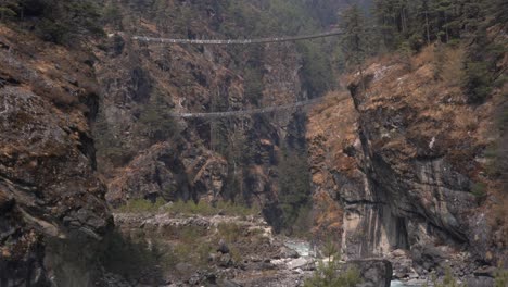 A-view-of-the-Tenzing-Hillary-swinging-bridge-in-the-mountains-of-Nepal-zoom-in