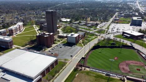 universidad occidental de kentucky en bowling green kentucky, drone aéreo
