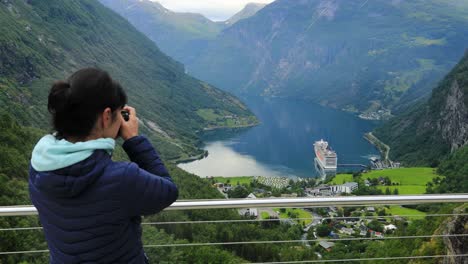 Nature-photographer-Geiranger-fjord,-Beautiful-Nature-Norway.