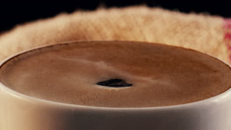 primer plano de una taza de café