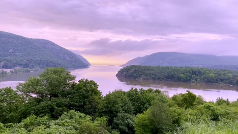 Vista-Del-Valle-Del-Río-Hudson-Desde-West-Point,-Ny