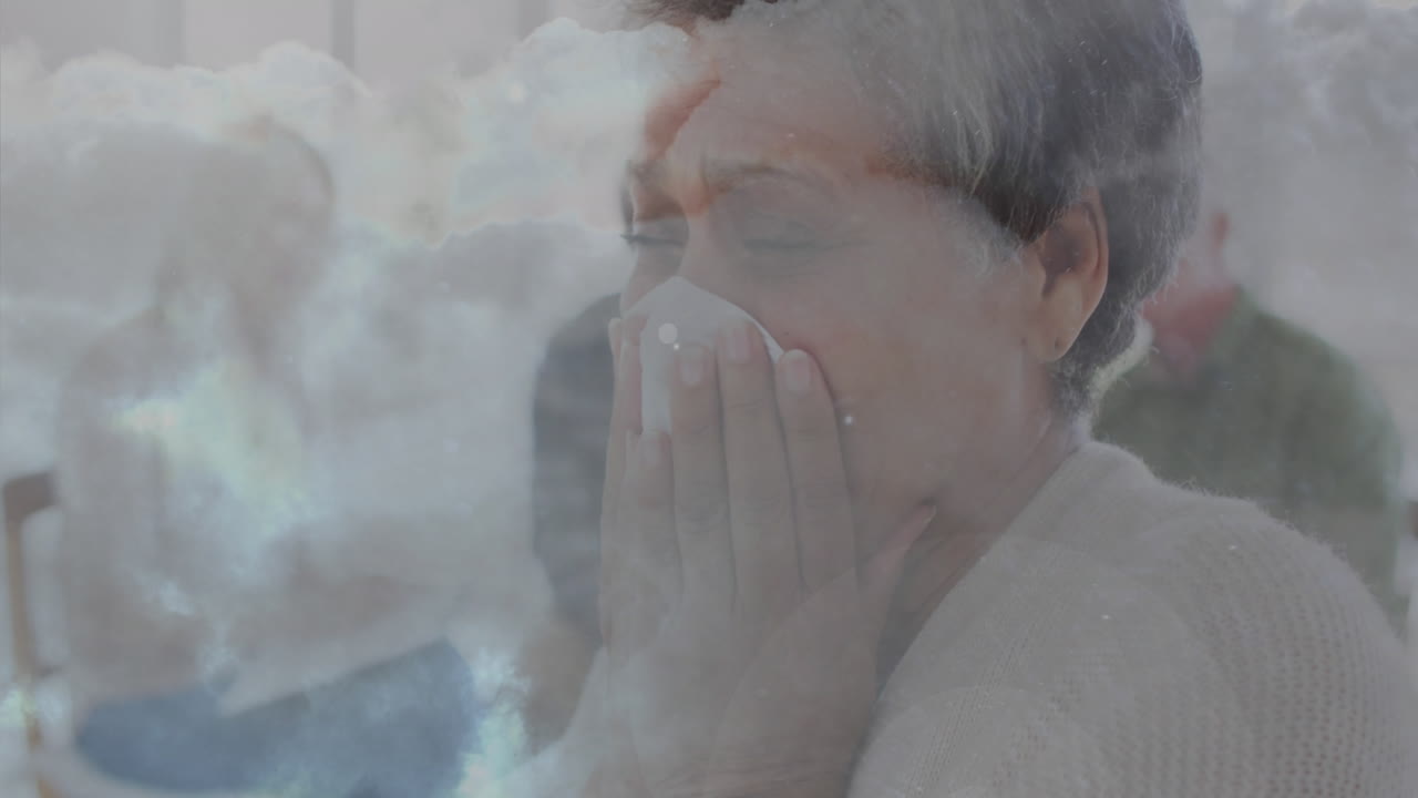 다양한 노인 그룹 위의 구름의 애니메이션