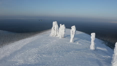 winter wonderland: snow-covered rock formations in the mountains