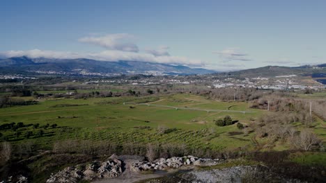 Luftpanorama-Von-Covilhã,-Castelo-Branco,-Portugal