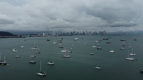 Blick-Auf-Die-Hafenbucht-Von-Panama-City