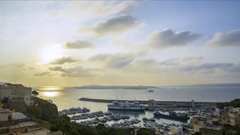 Time-lapse---Actividad-De-Barcos-Y-Transbordadores-En-El-Puerto-De-Mgarr,-Isla-De-Gozo,-Malta