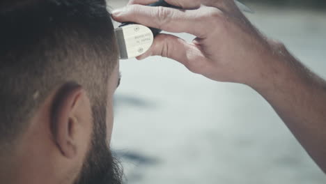 Corte-De-Pelo-Masculino-Afuera.-Recortadora-Eléctrica-De-Aseo-Masculino.-Corte-De-Barba.-Estilo-De-Barba