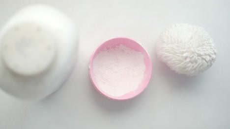 baby powder with applicator