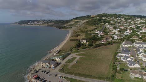 el pueblo de charmouth y la costa jurásica