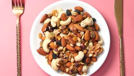 deliciosa mezcla de nueces y pasas mezcla de senderos