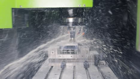 금속 가공 cnc 밀링 기계. 금속 절단 현대 가공 기술.