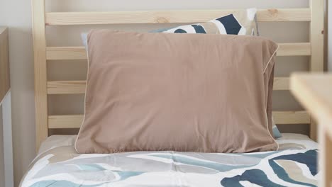 simple and cozy bedroom