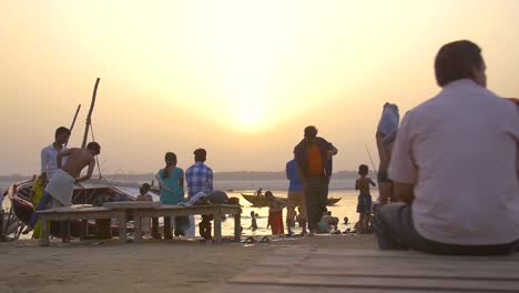 People-Bathing-in-Ganges-River